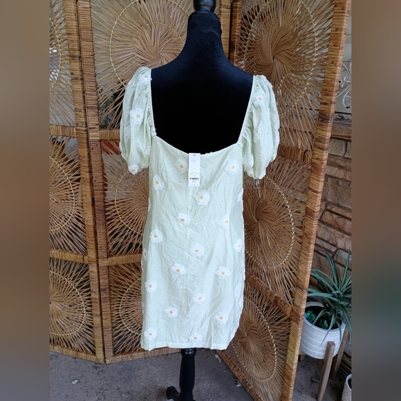 NWT Audrey Parks Floral Puff Sleeve Dress in Cream_XL - Picture 8 of 11